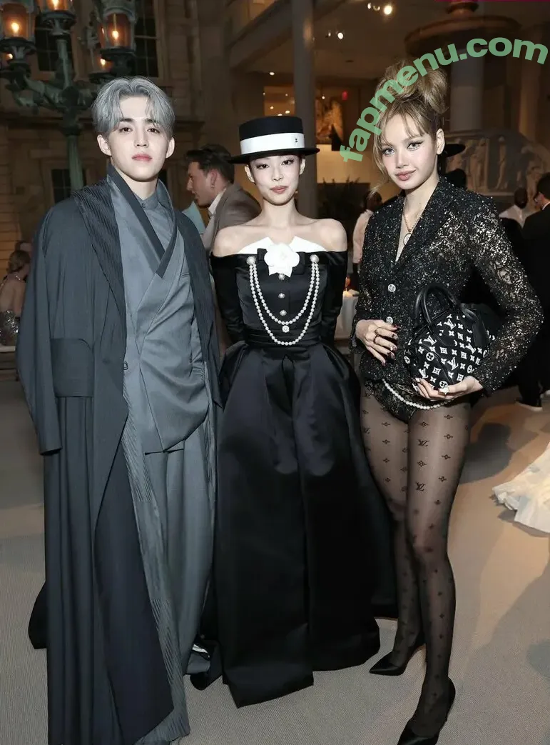 Lisa Blackpink nude photo #2136 (Lisa Blackpink)