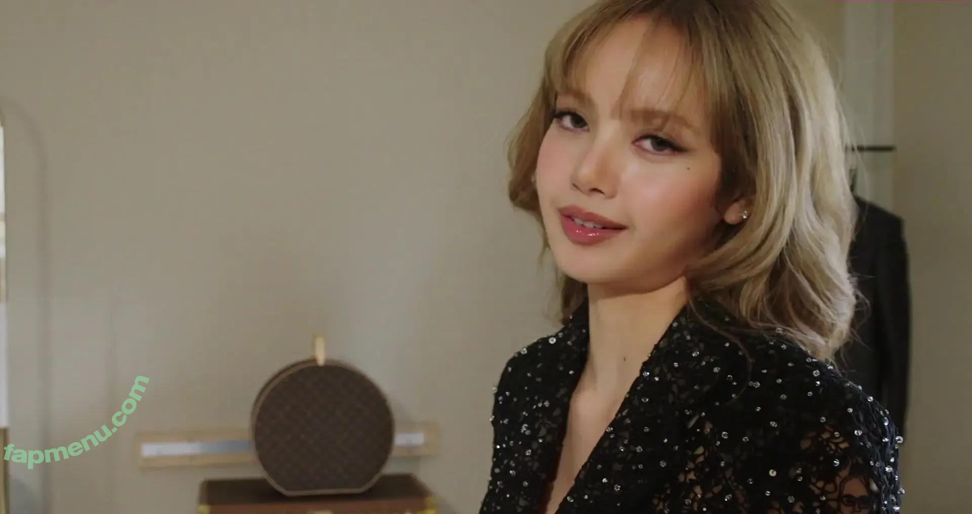 Lisa Blackpink nude photo #2194 (Lisa Blackpink)