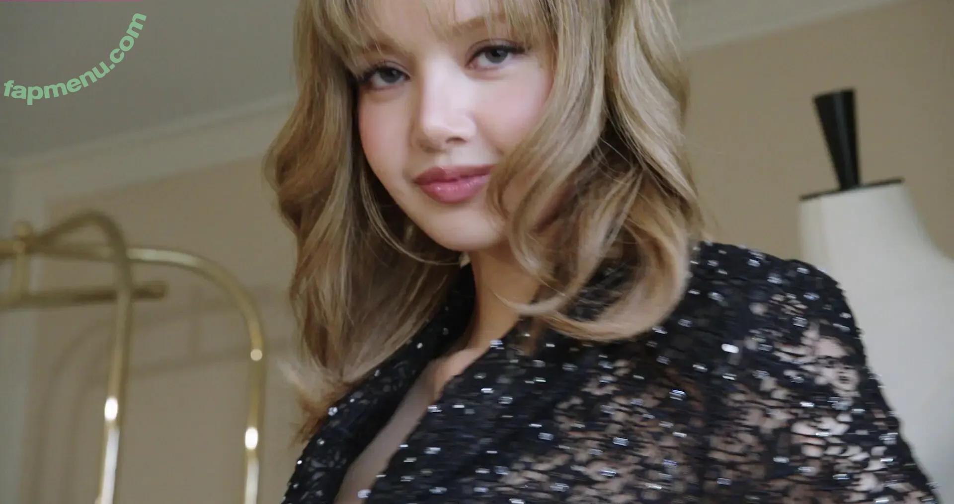 Lisa Blackpink nude photo #2210 (Lisa Blackpink)
