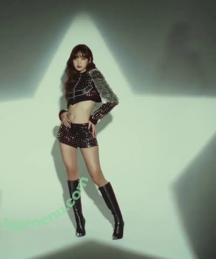 Lisa Blackpink nude photo #2262 (Lisa Blackpink)