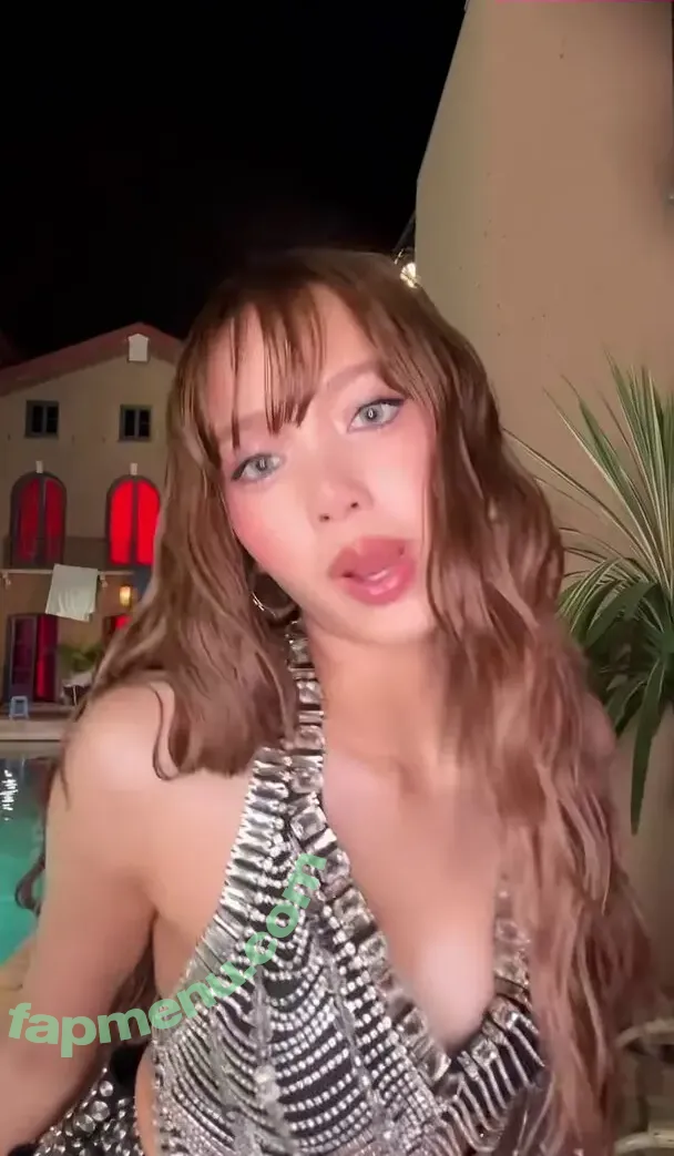 Lisa Blackpink nude photo #2349 (Lisa Blackpink)