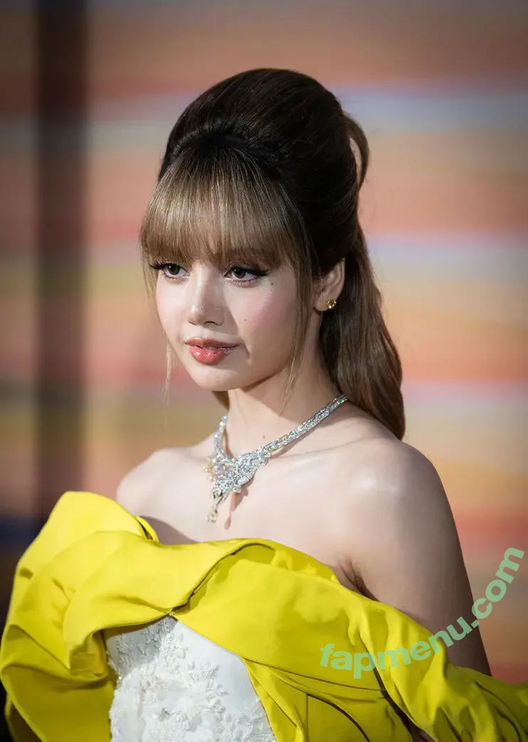 Lisa Blackpink nude photo #2356 (Lisa Blackpink)