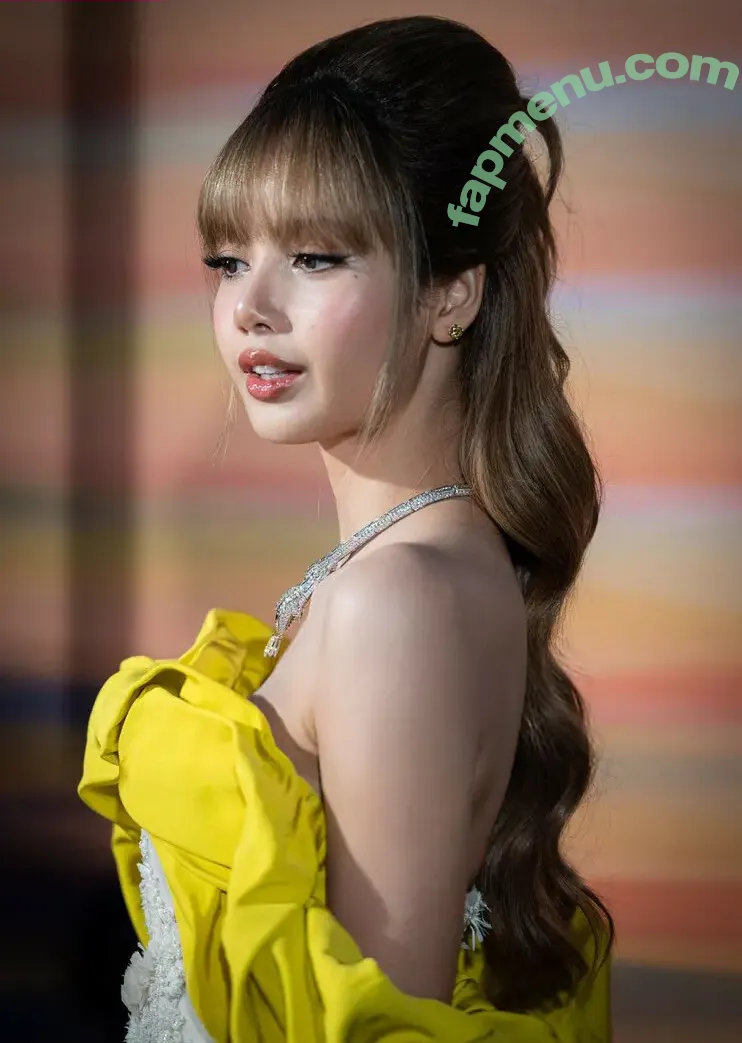 Lisa Blackpink nude photo #2358 (Lisa Blackpink)