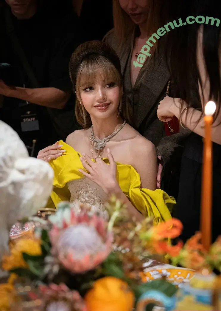 Lisa Blackpink nude photo #2365 (Lisa Blackpink)