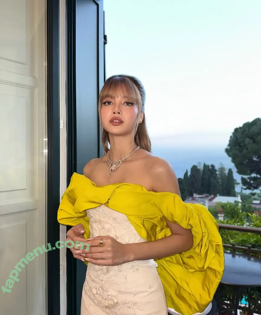 Lisa Blackpink nude photo #2404 (Lisa Blackpink)