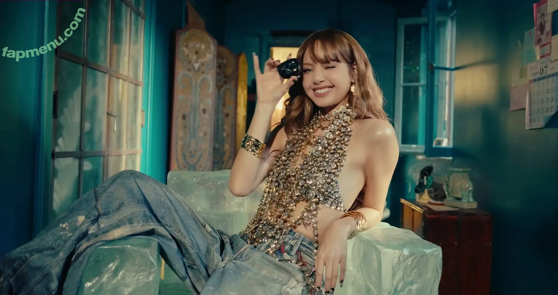 Lisa Blackpink nude photo #2417 (Lisa Blackpink)