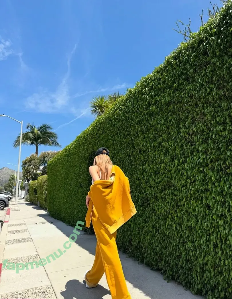 Lisa Blackpink nude photo #2445 (Lisa Blackpink)