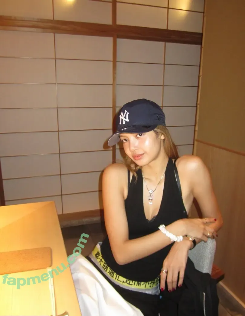 Lisa Blackpink nude photo #2698 (Lisa Blackpink)