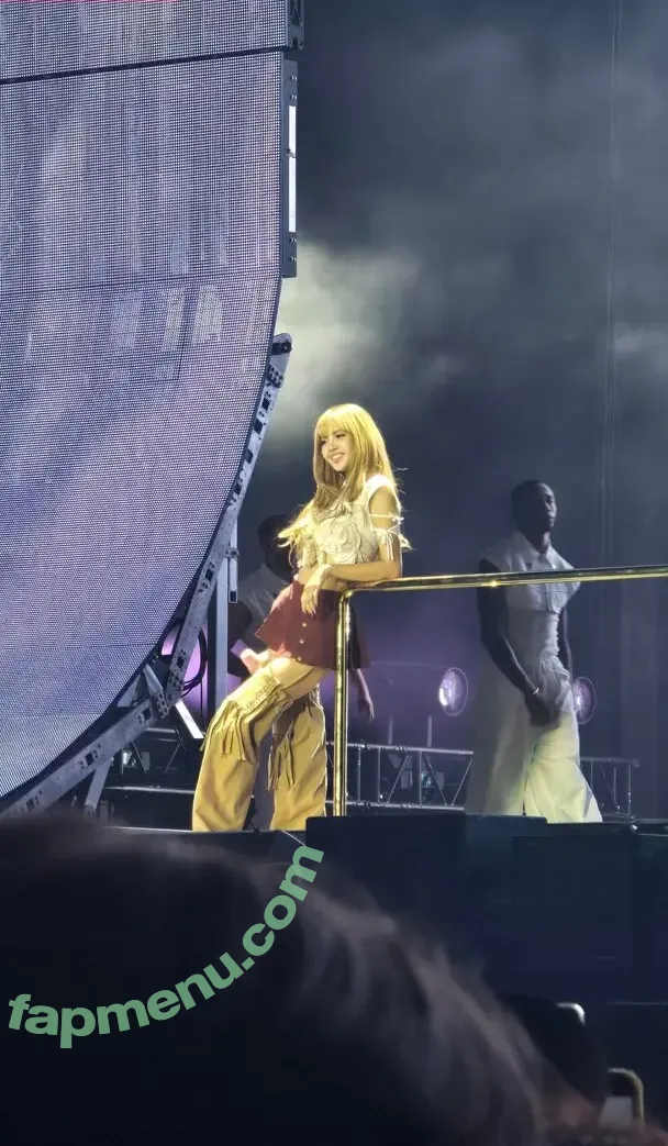 Lisa Blackpink nude photo #2747 (Lisa Blackpink)