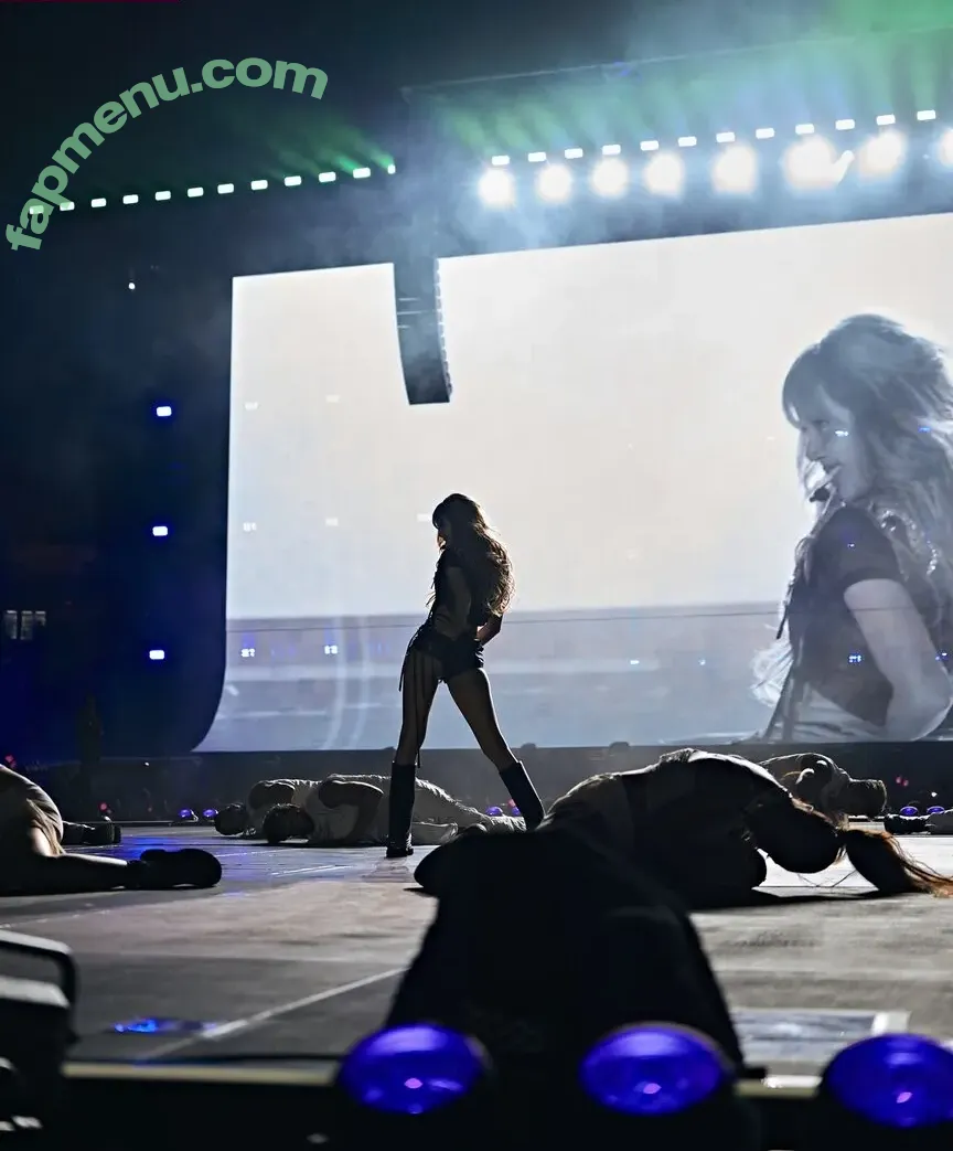 Lisa Blackpink nude photo #2786 (Lisa Blackpink)