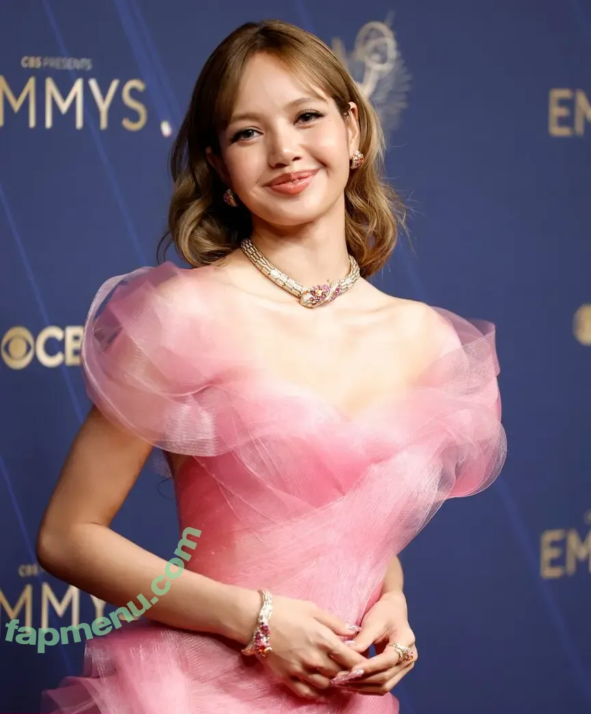 Lisa Blackpink nude photo #2841 (Lisa Blackpink)