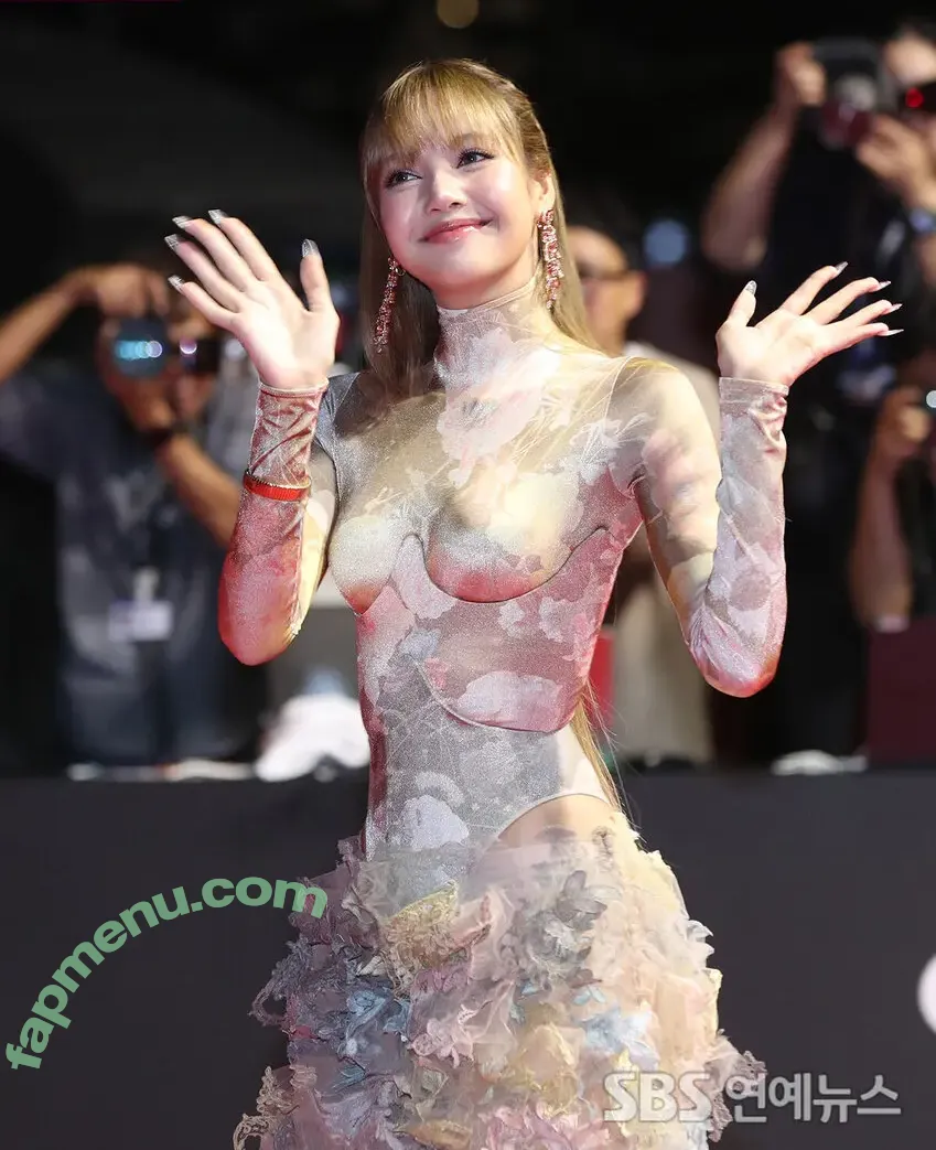 Lisa Blackpink nude photo #2851 (Lisa Blackpink)