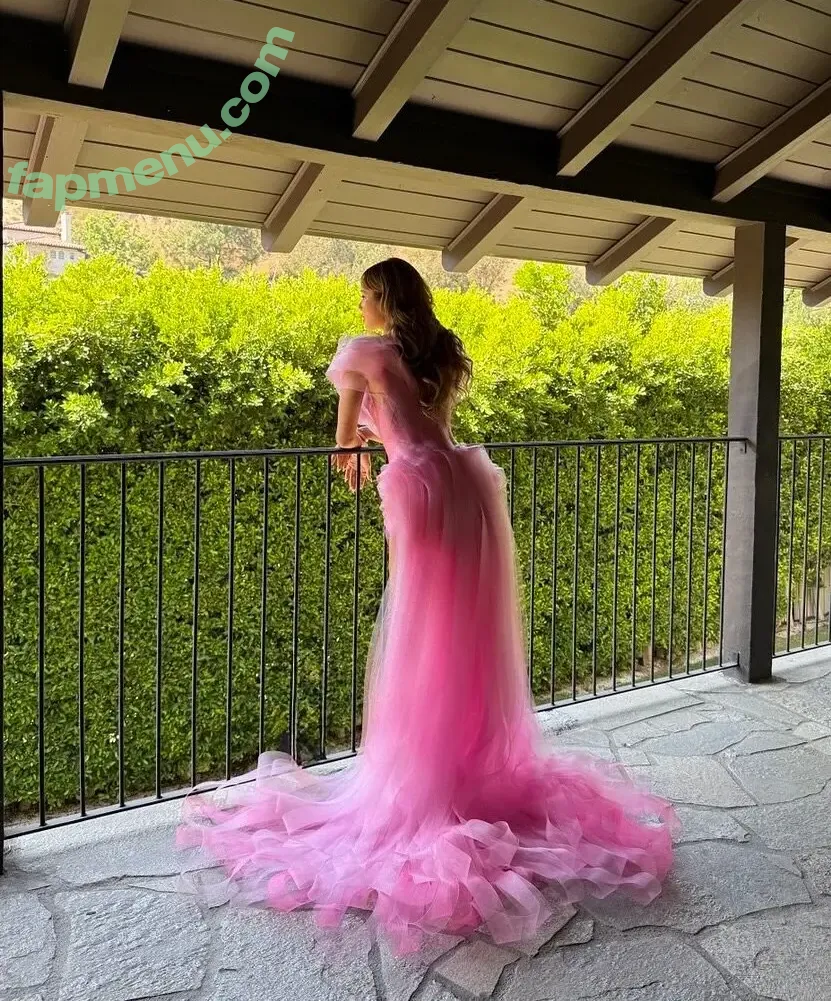 Lisa Blackpink nude photo #2906 (Lisa Blackpink)