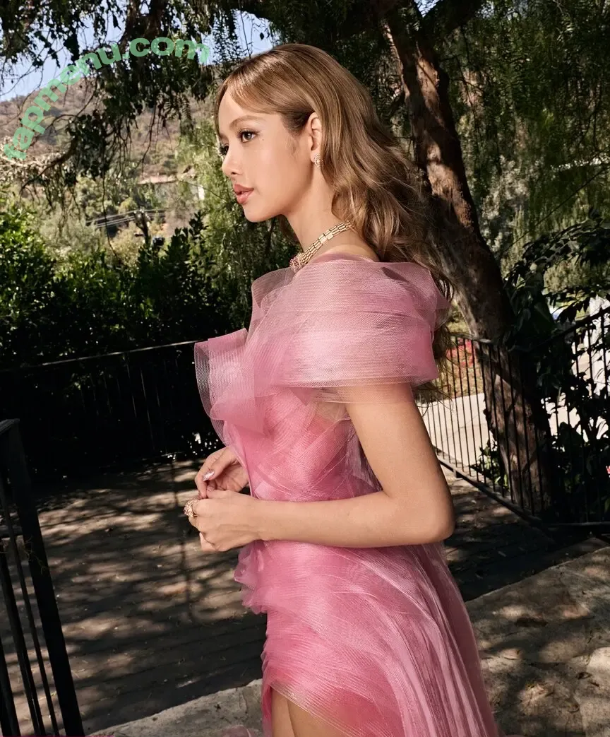 Lisa Blackpink nude photo #2912 (Lisa Blackpink)