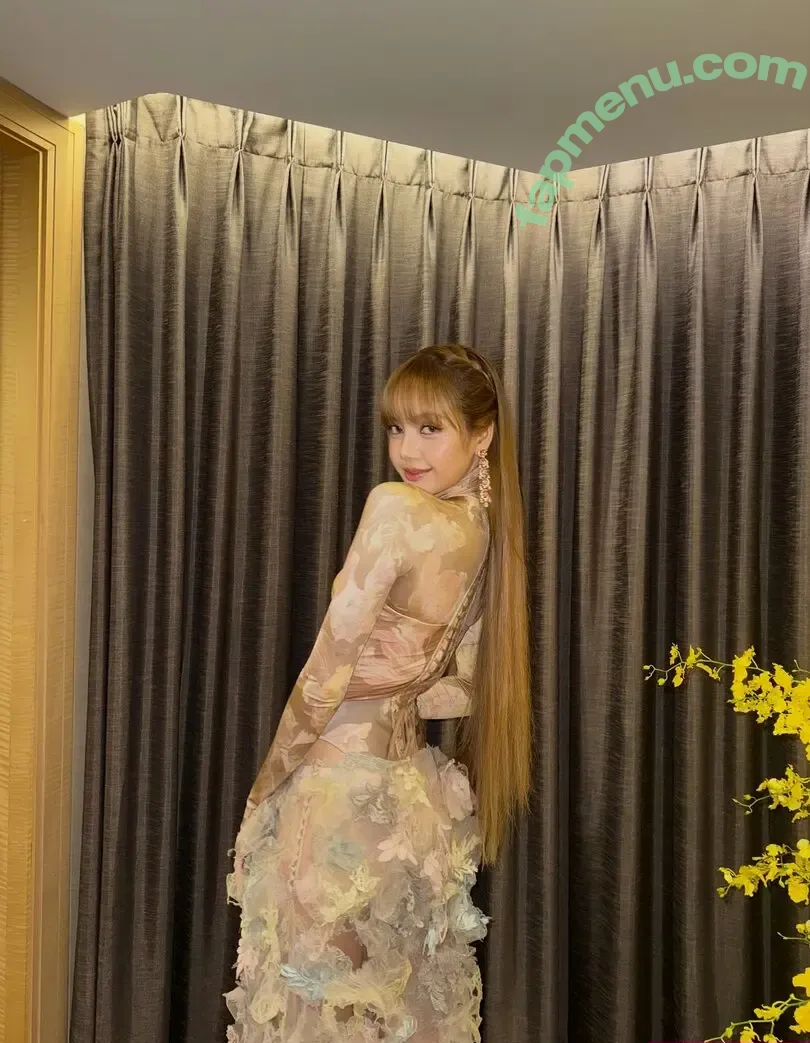 Lisa Blackpink nude photo #2923 (Lisa Blackpink)