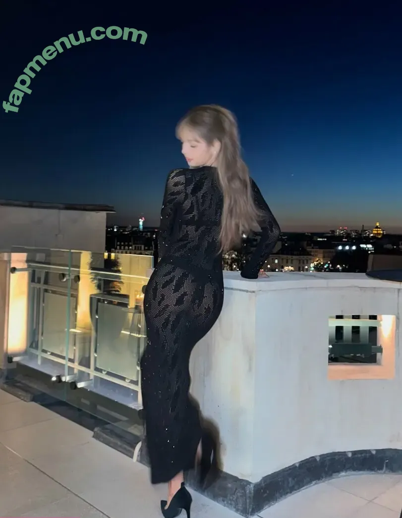 Lisa Blackpink nude photo #3006 (Lisa Blackpink)