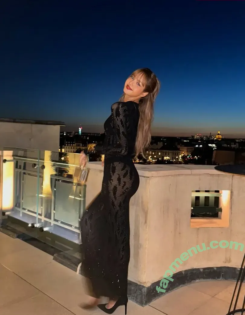 Lisa Blackpink nude photo #3011 (Lisa Blackpink)