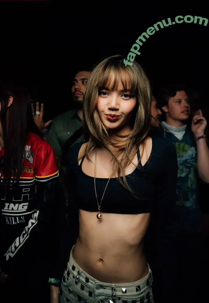 Lisa Blackpink nude photo #3028 (Lisa Blackpink)