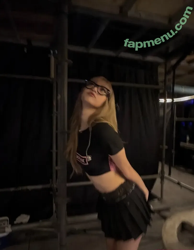 Lisa Blackpink nude photo #3054 (Lisa Blackpink)