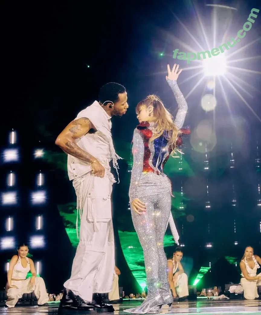 Lisa Blackpink nude photo #3085 (Lisa Blackpink)