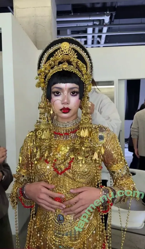 Lisa Blackpink nude photo #3106 (Lisa Blackpink)