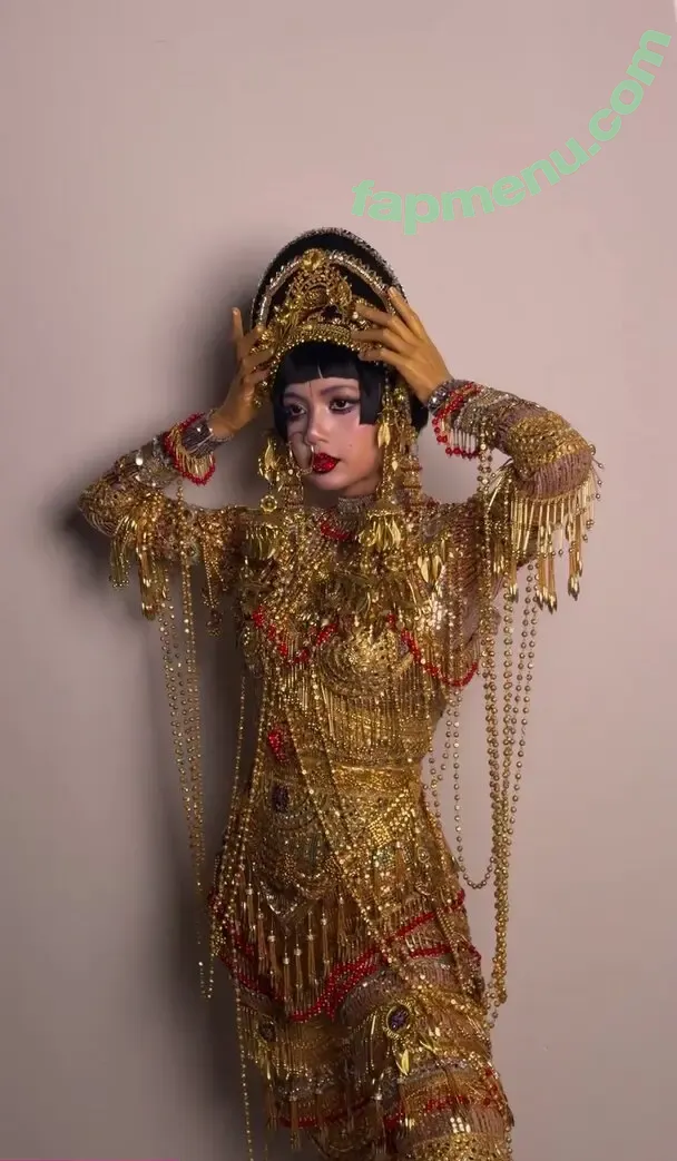 Lisa Blackpink nude photo #3110 (Lisa Blackpink)