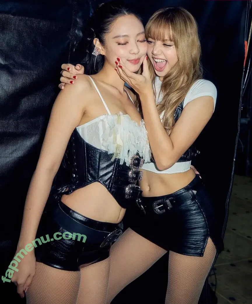 Lisa Blackpink nude photo #3121 (Lisa Blackpink)