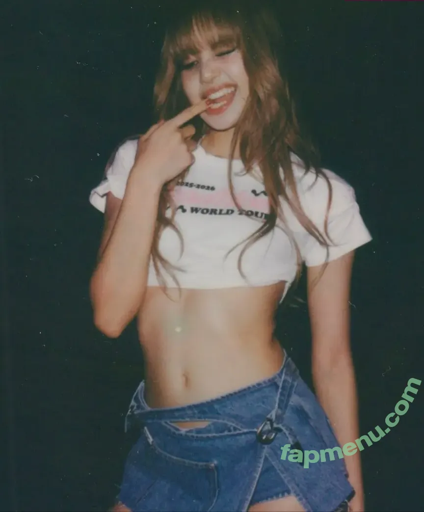 Lisa Blackpink nude photo #3124 (Lisa Blackpink)