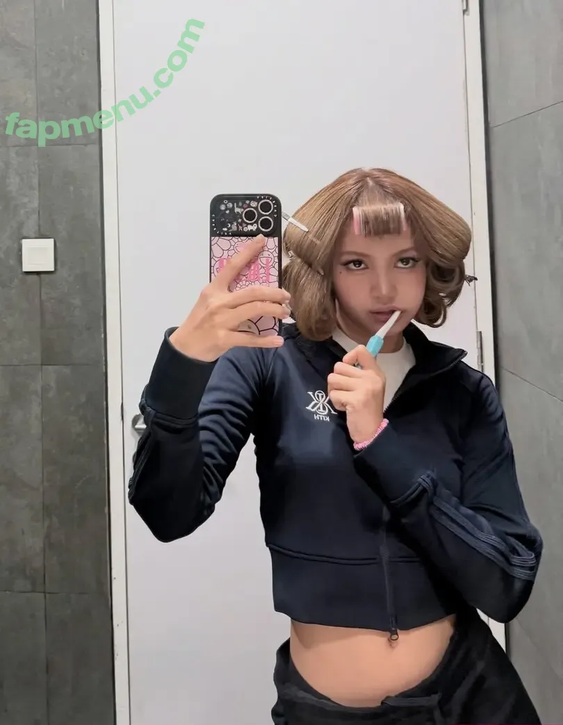 Lisa Blackpink nude photo #3147 (Lisa Blackpink)