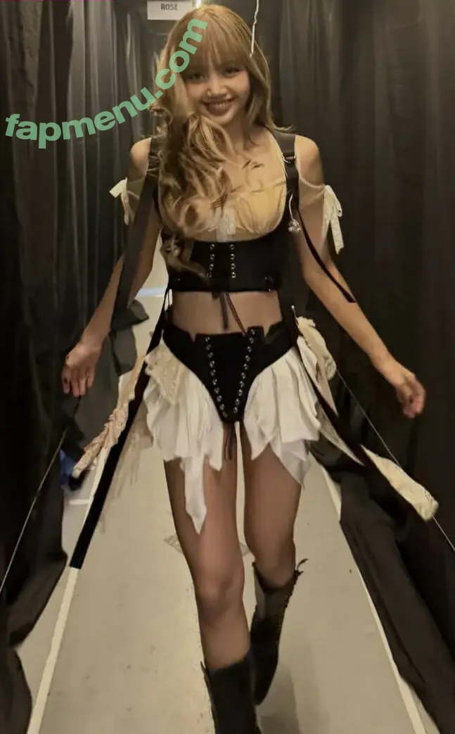 Lisa Blackpink nude photo #3180 (Lisa Blackpink)