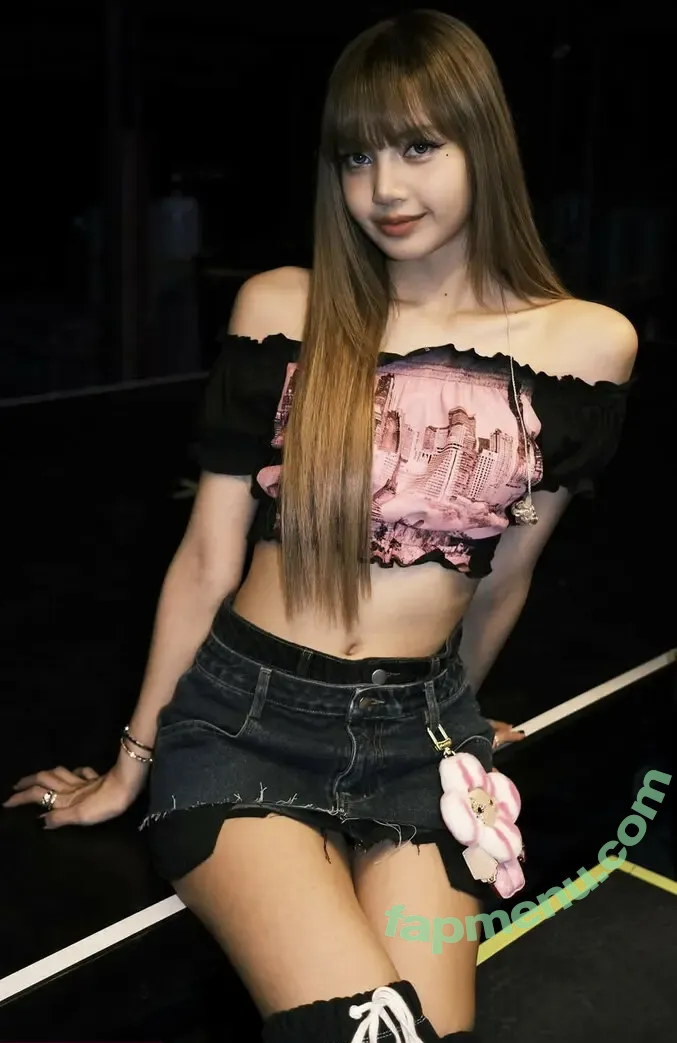 Lisa Blackpink nude photo #3190 (Lisa Blackpink)
