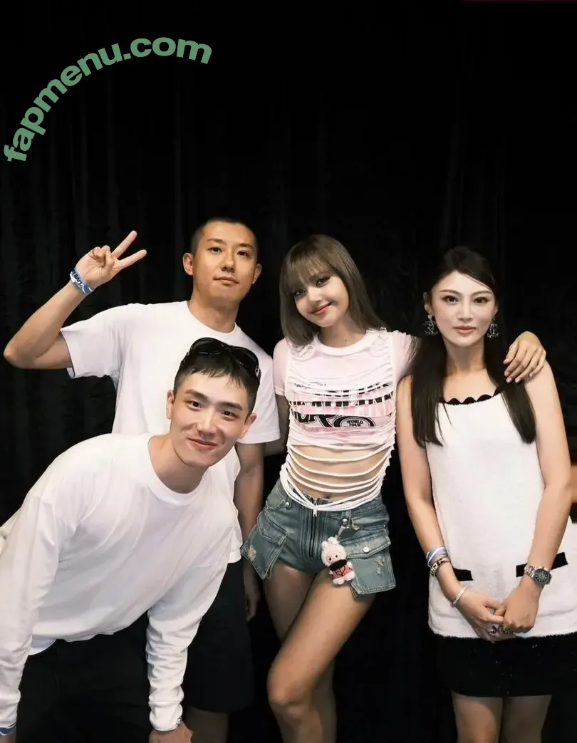 Lisa Blackpink nude photo #3199 (Lisa Blackpink)