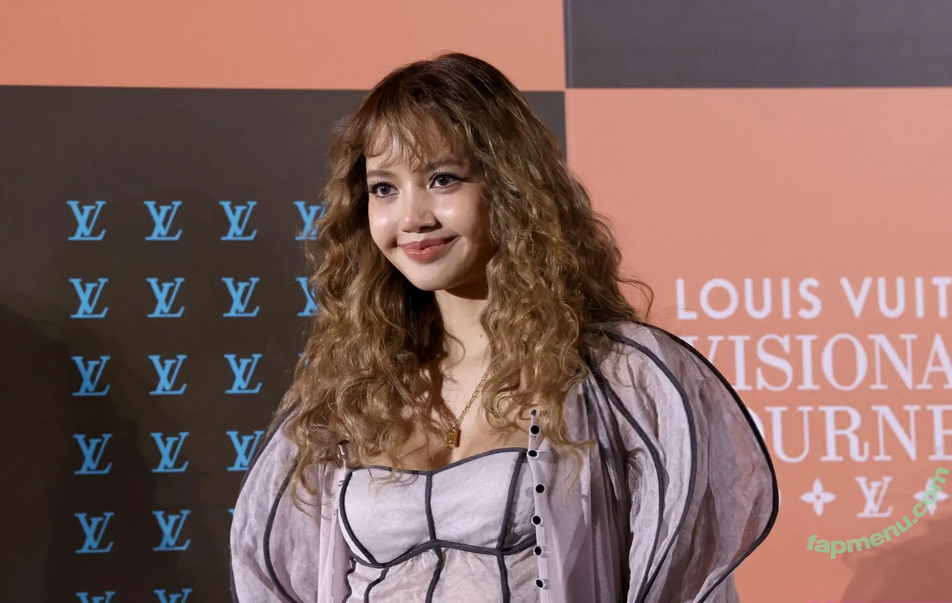 Lisa Blackpink nude photo #3210 (Lisa Blackpink)