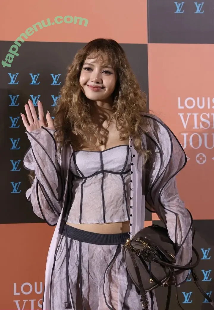 Lisa Blackpink nude photo #3214 (Lisa Blackpink)