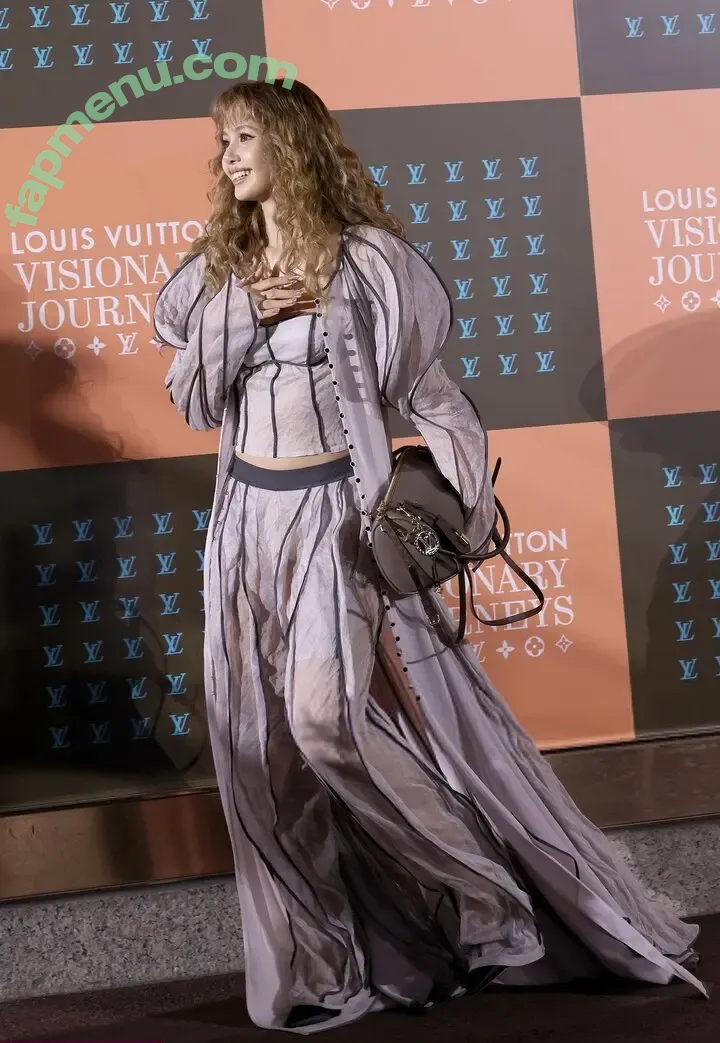 Lisa Blackpink nude photo #3232 (Lisa Blackpink)