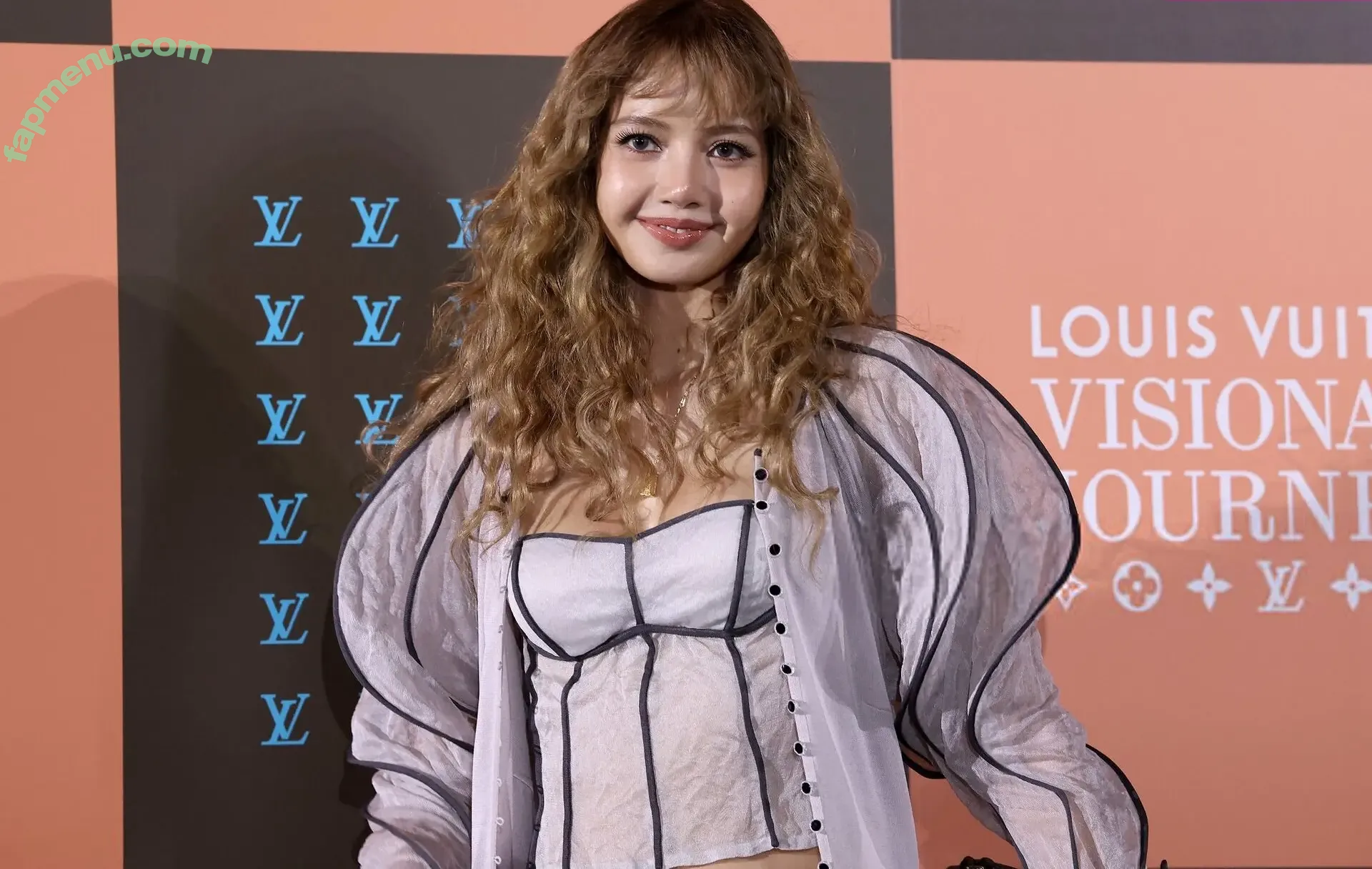Lisa Blackpink nude photo #3234 (Lisa Blackpink)