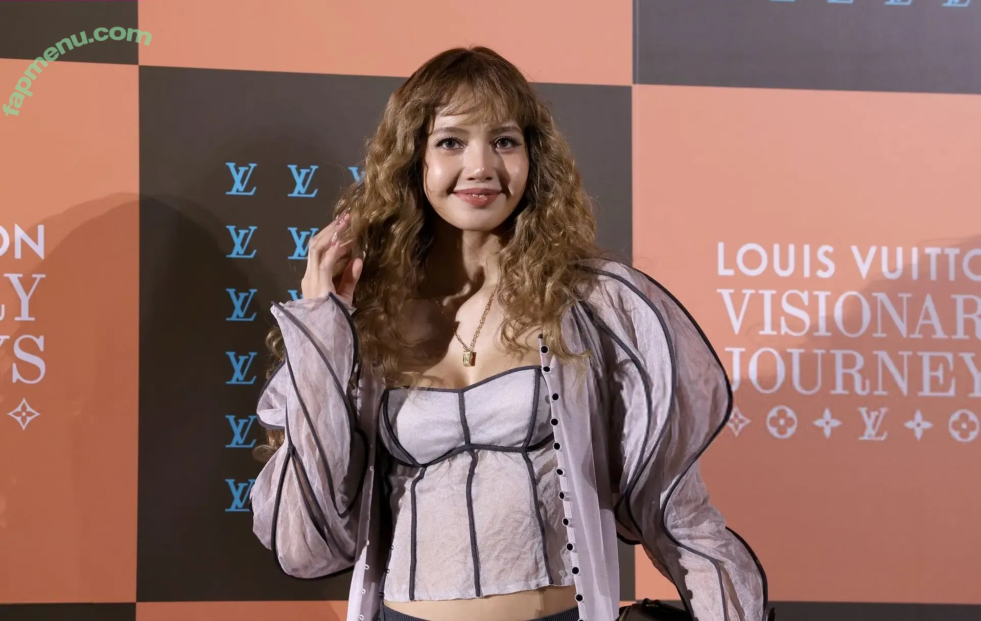 Lisa Blackpink nude photo #3235 (Lisa Blackpink)