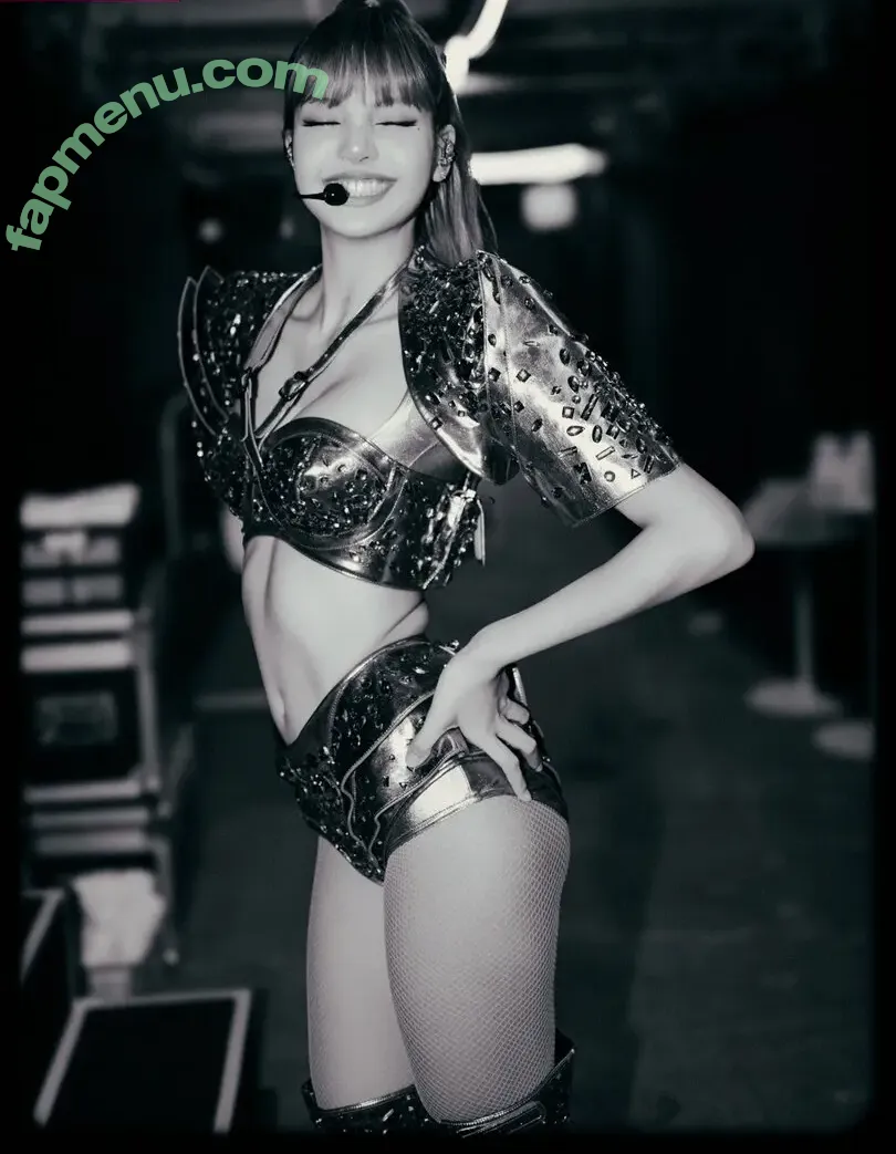 Lisa Blackpink nude photo #3257 (Lisa Blackpink)