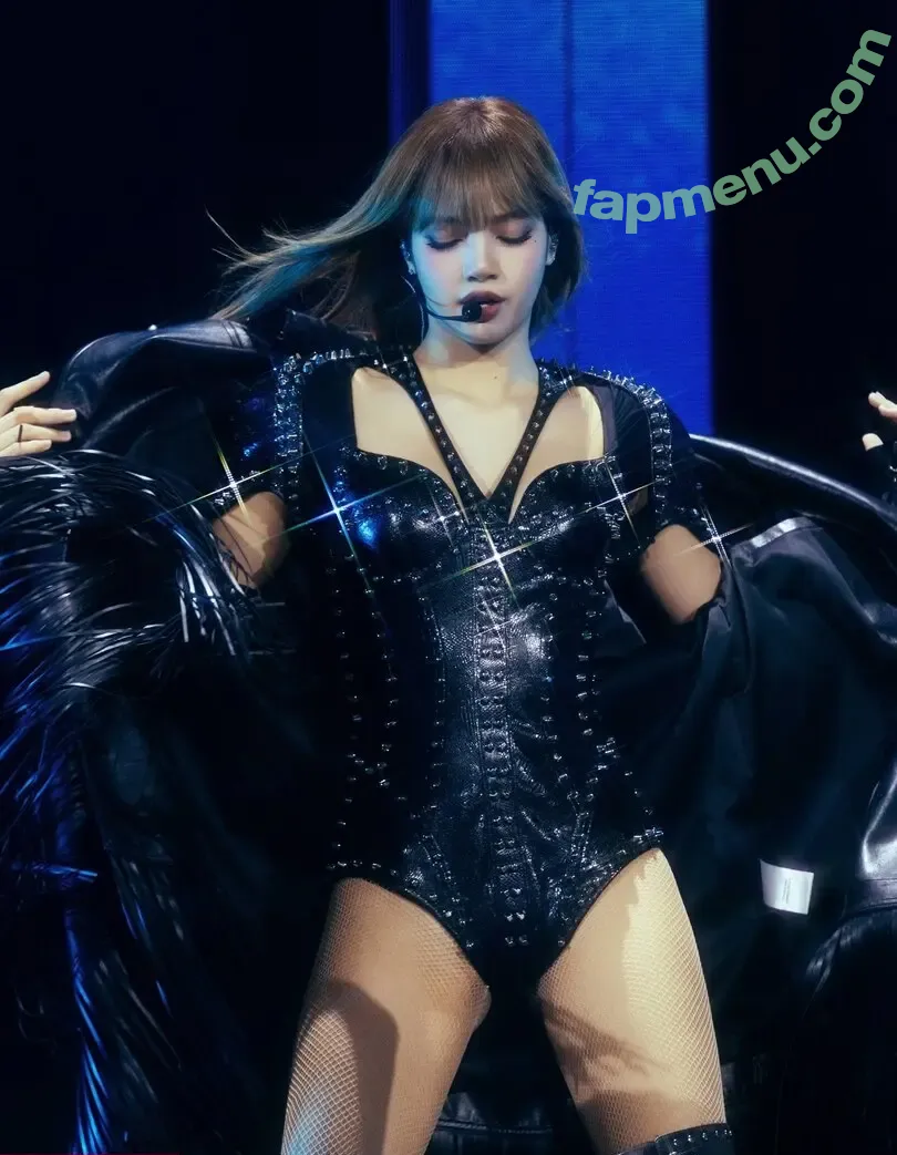 Lisa Blackpink nude photo #3267 (Lisa Blackpink)