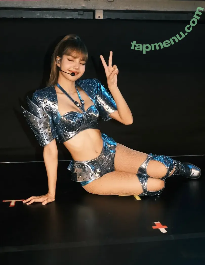 Lisa Blackpink nude photo #3270 (Lisa Blackpink)