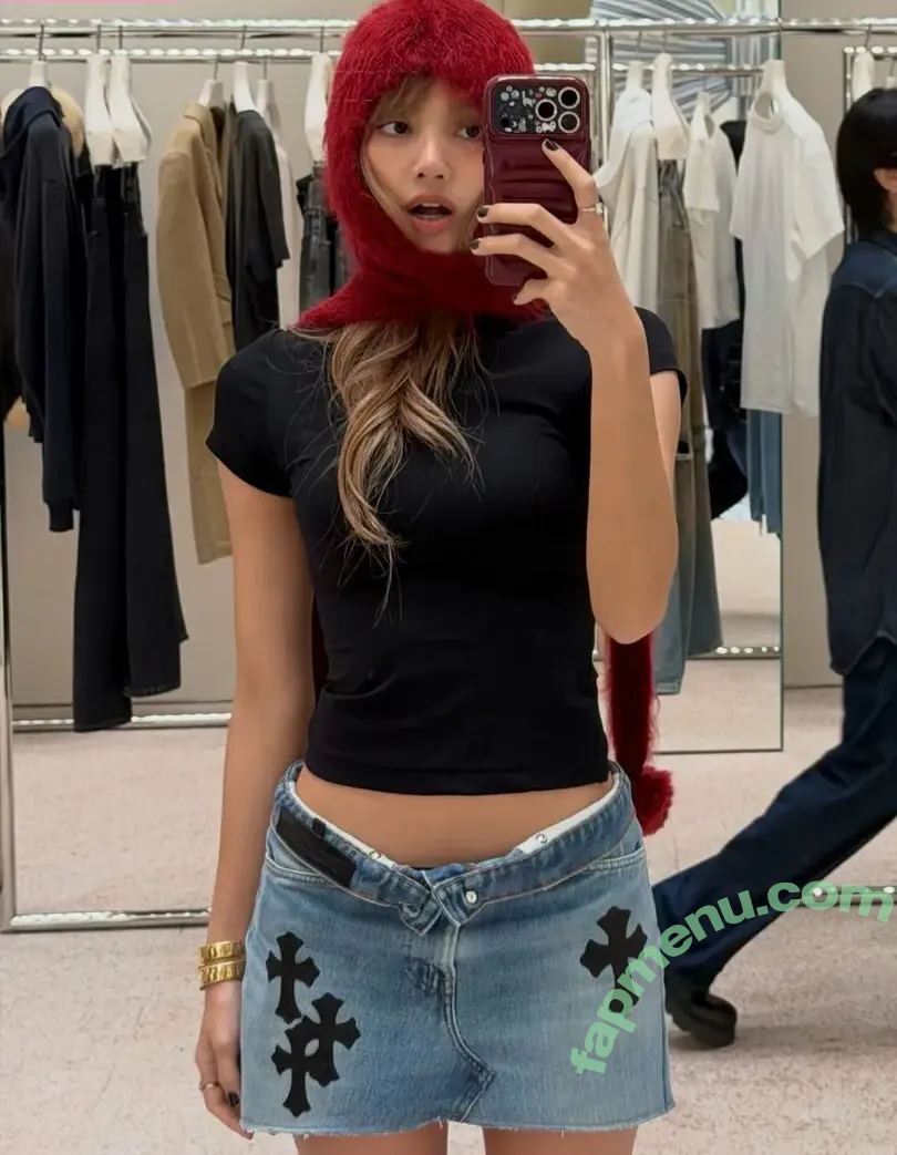 Lisa Blackpink nude photo #3358 (Lisa Blackpink)