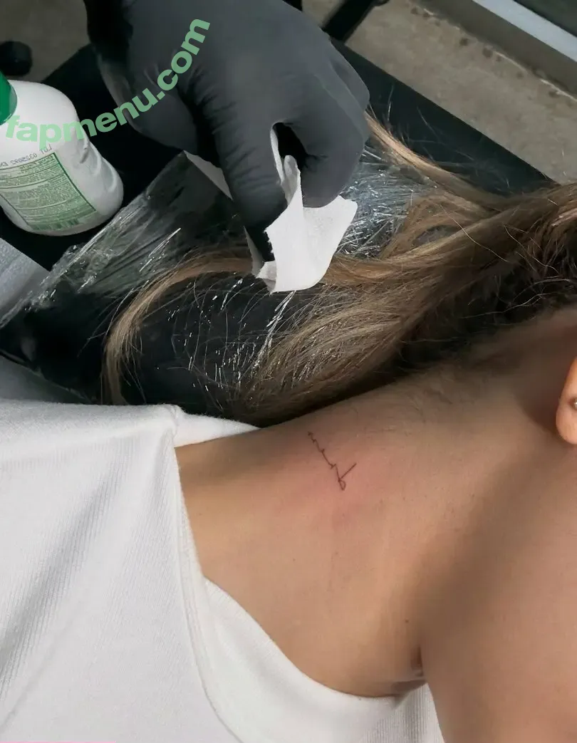 Lisa Blackpink nude photo #3380 (Lisa Blackpink)