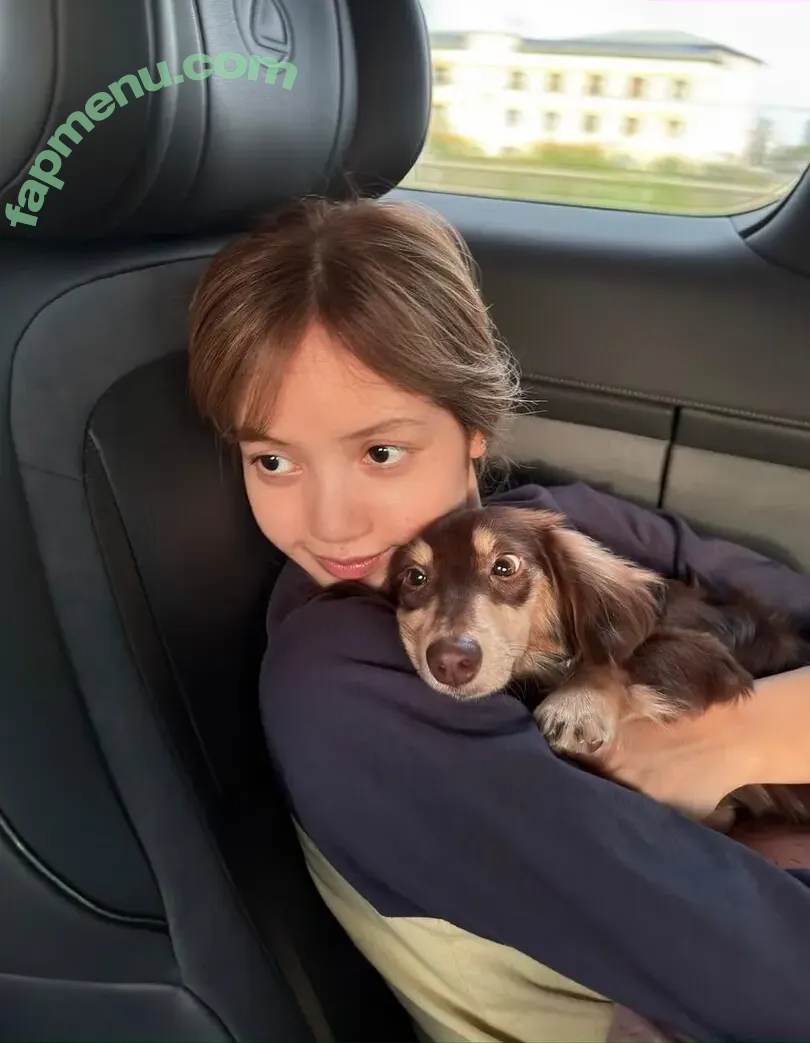 Lisa Blackpink nude photo #3382 (Lisa Blackpink)