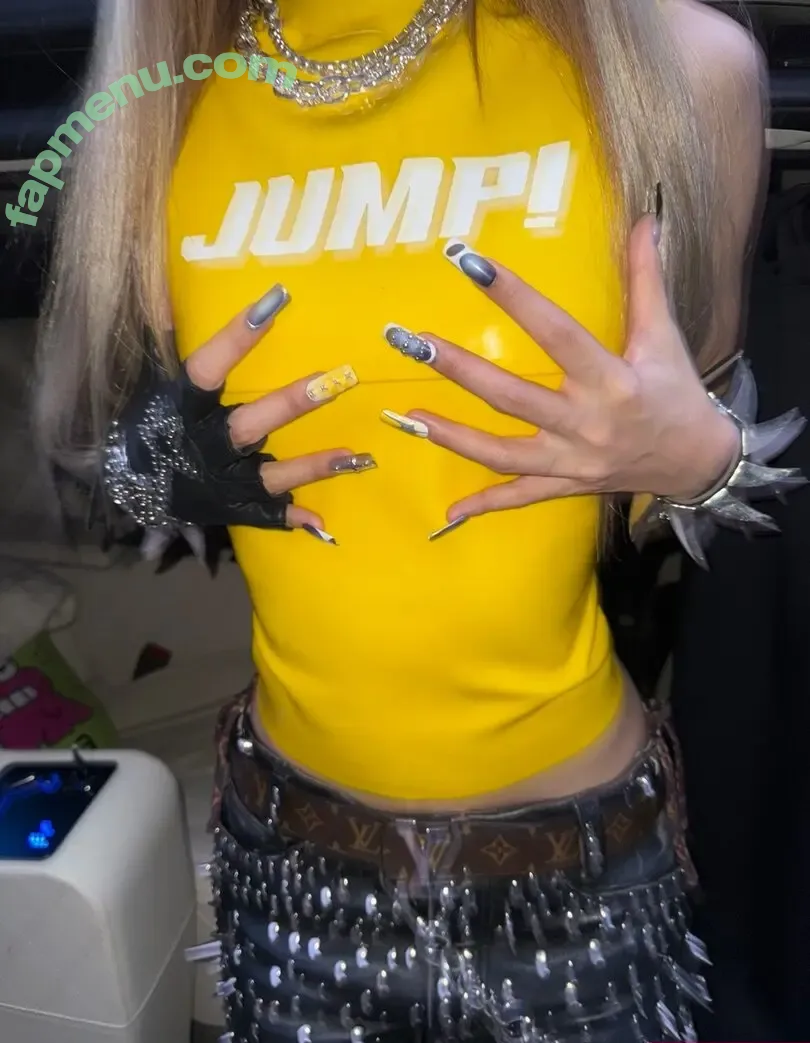 Lisa Blackpink nude photo #3388 (Lisa Blackpink)