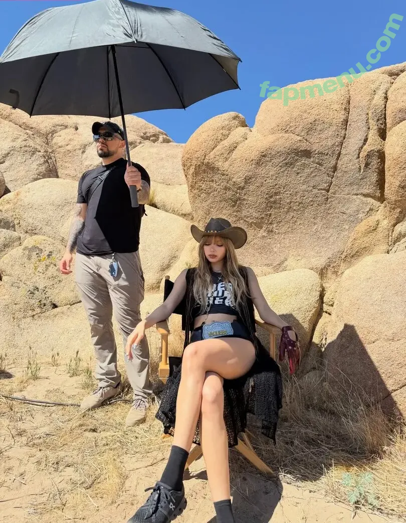 Lisa Blackpink nude photo #3389 (Lisa Blackpink)