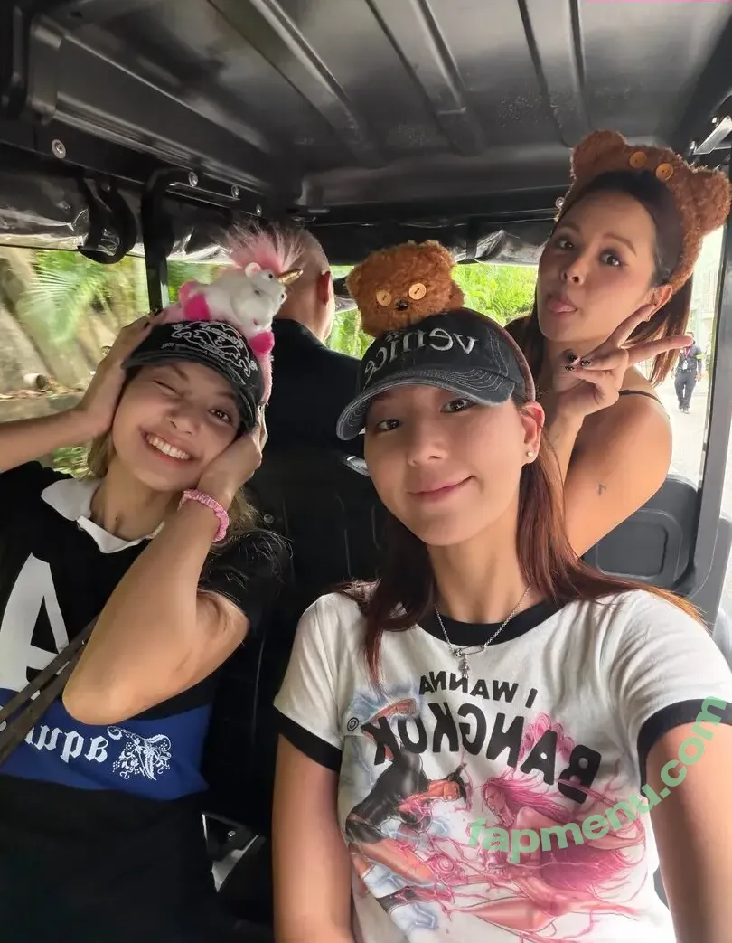 Lisa Blackpink nude photo #3405 (Lisa Blackpink)