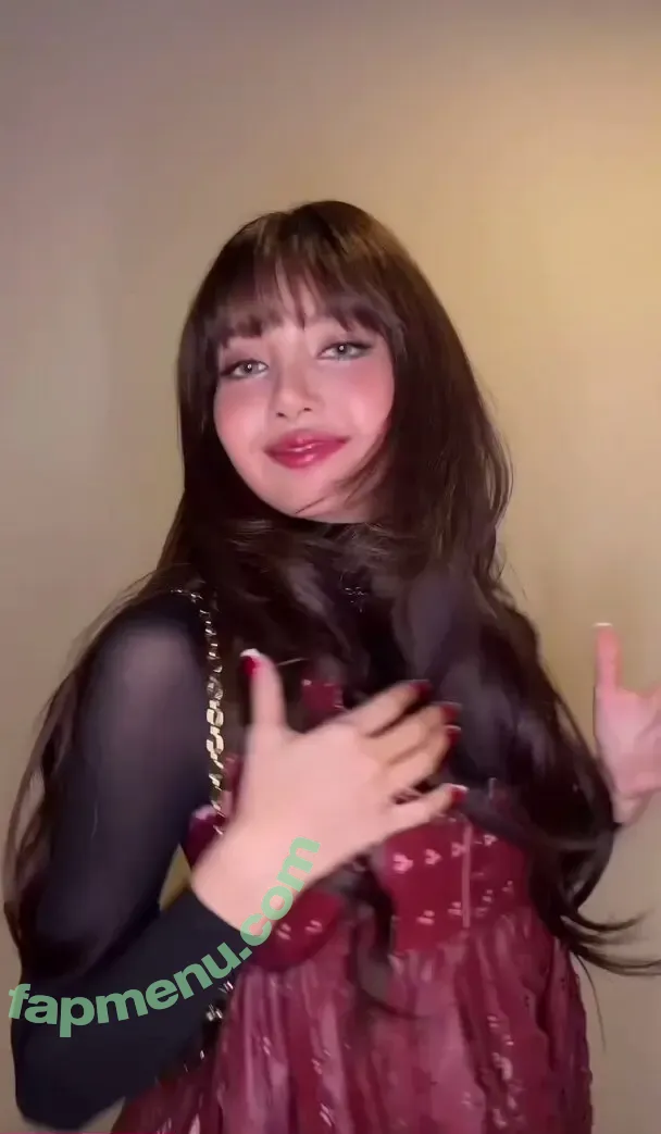 Lisa Blackpink nude photo #3415 (Lisa Blackpink)