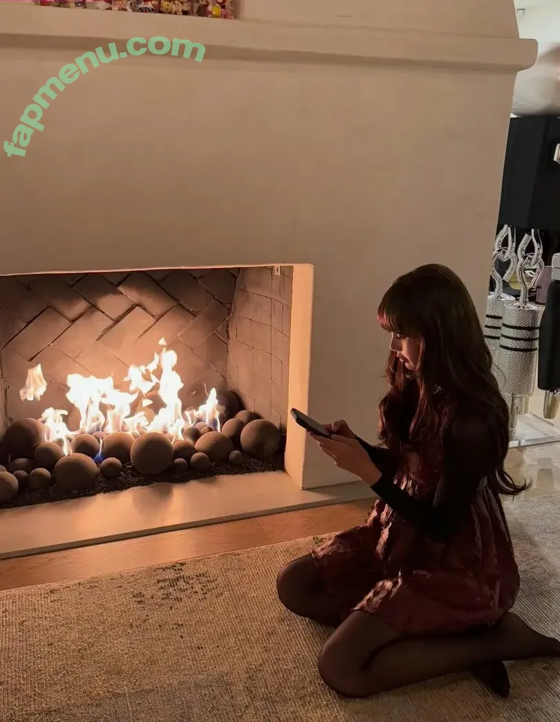 Lisa Blackpink nude photo #3428 (Lisa Blackpink)