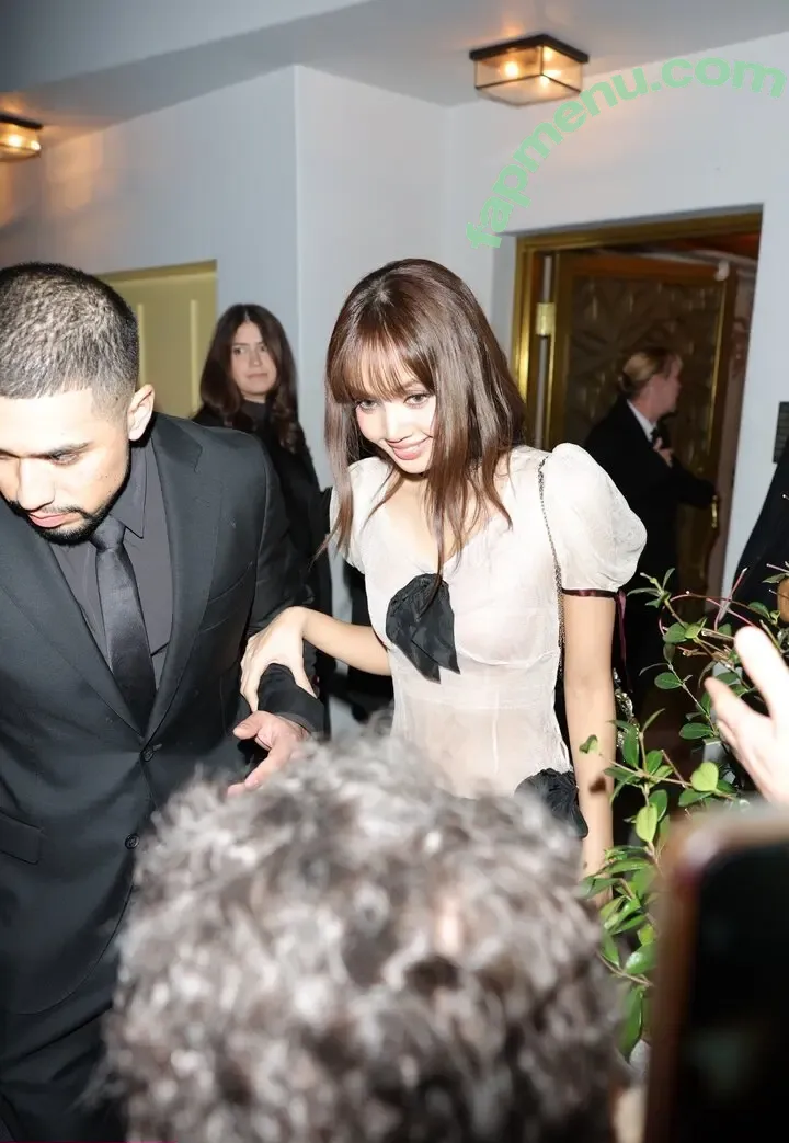 Lisa Blackpink nude photo #3452 (Lisa Blackpink)