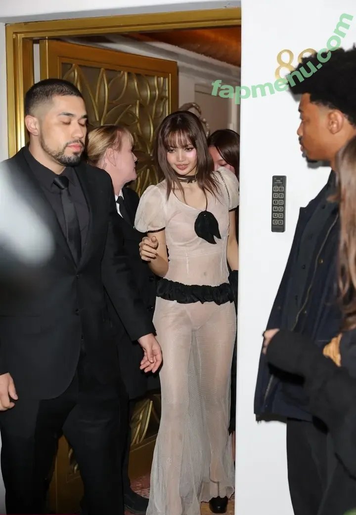 Lisa Blackpink nude photo #3471 (Lisa Blackpink)